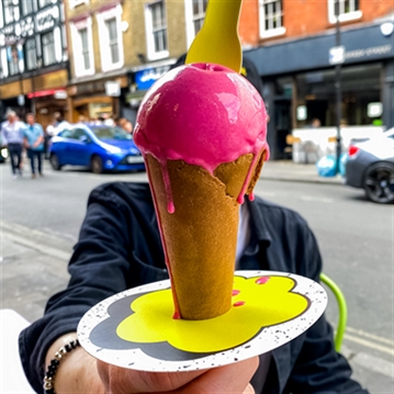 A Sweet Dessert Hunt in Central London for Two