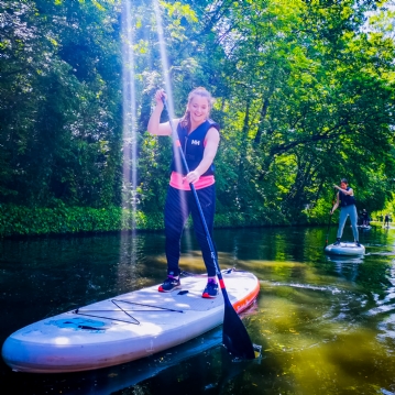 Learn to Paddle Board Through London