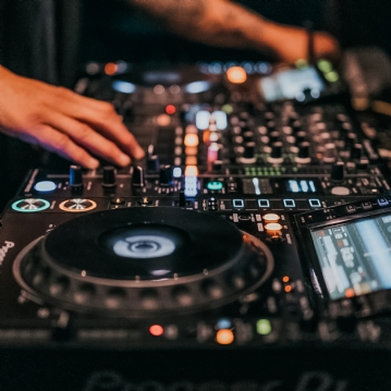 1-to-1 Beginner DJ Course in London