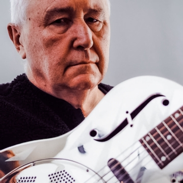 1-to-1 Online Blues Guitar Lesson with John Ellis