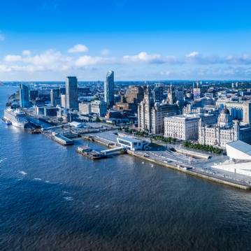 Liverpool John Lennon Airport Flying Lessons