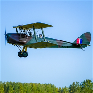 Vintage Tiger Moth Flying in Yorkshire 