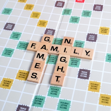 Scrabble Tin - Retro Edition