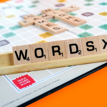 Scrabble Tin - Retro Edition