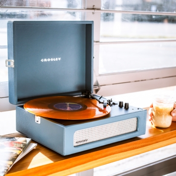 Crosley Voyager Portable Retro Turntables