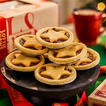 Lottie Shaw's Merry Christmas Hamper