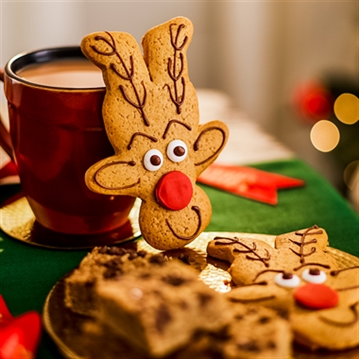 Lottie Shaw's Christmas Baked Treats Hamper