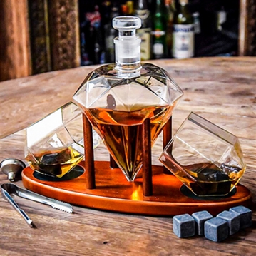 Deluxe Diamond Decanter Set