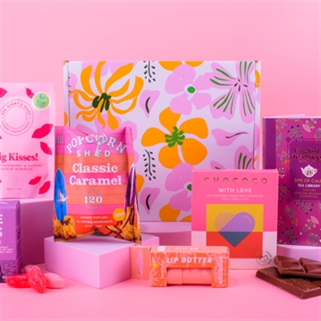 Sweet Treats with Tea Gift Set
