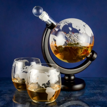 Globe Decanter with Two Whisky Glasses