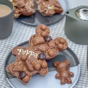 Personalised Loaded Chocolate Papa & Baby Bears