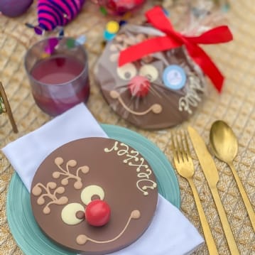 Rudolph Letterbox Chocolate Hug