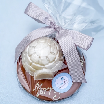 Personalised Chocolate Smash Igloo and Praline Penguin