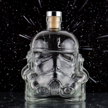 https://www.findmeagift.co.uk/site_media/images/products/p_panel/thu323_stormtrooper_glass_decanter_2.jpg