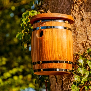 Barrel Bird Nest box 