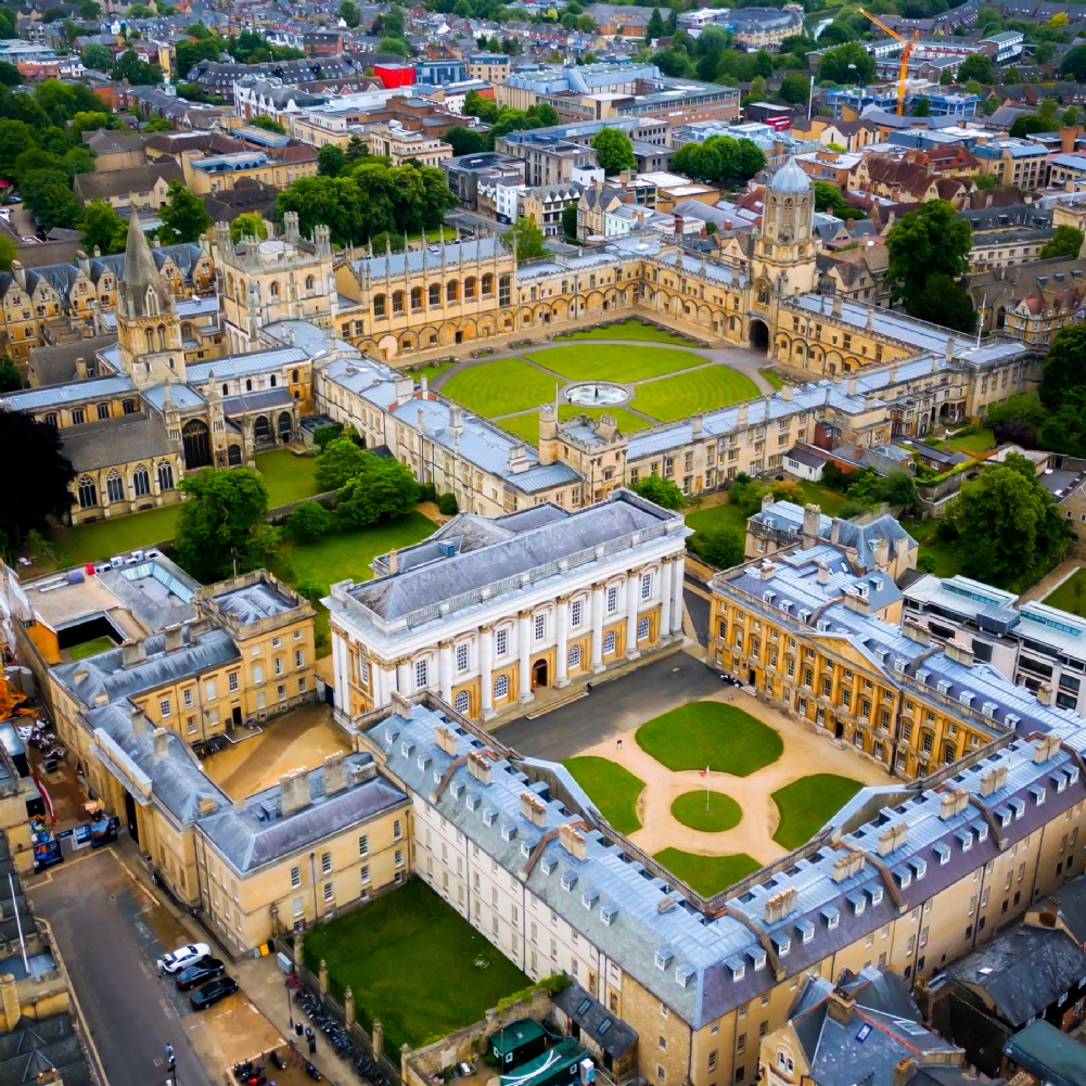 Activity Superstore Extended Oxford City & Dreaming Spires Flying Tours (For 2)