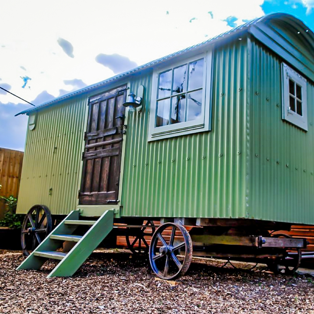Activity Superstore Two Night Shepherd Hut Stay For A Family Of Four At The Stonehenge Inn