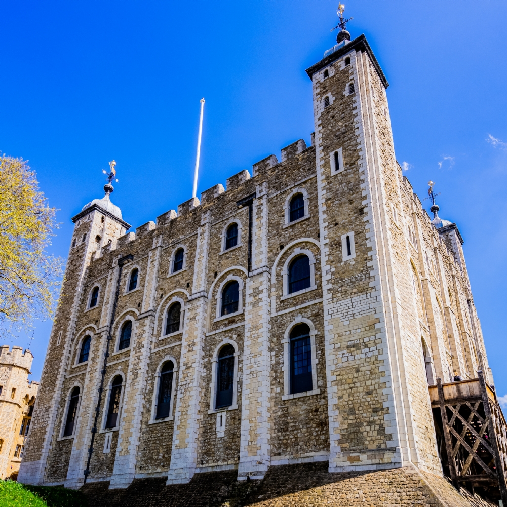 Activity Superstore Entrance To Tower Of London & 3 Course Meal At The Shakedown For 2