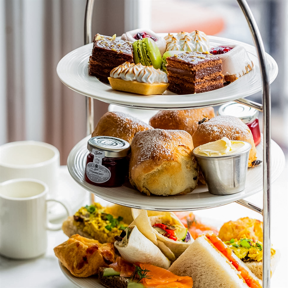 Activity Superstore Cream Afternoon Tea At Brighton Metropole