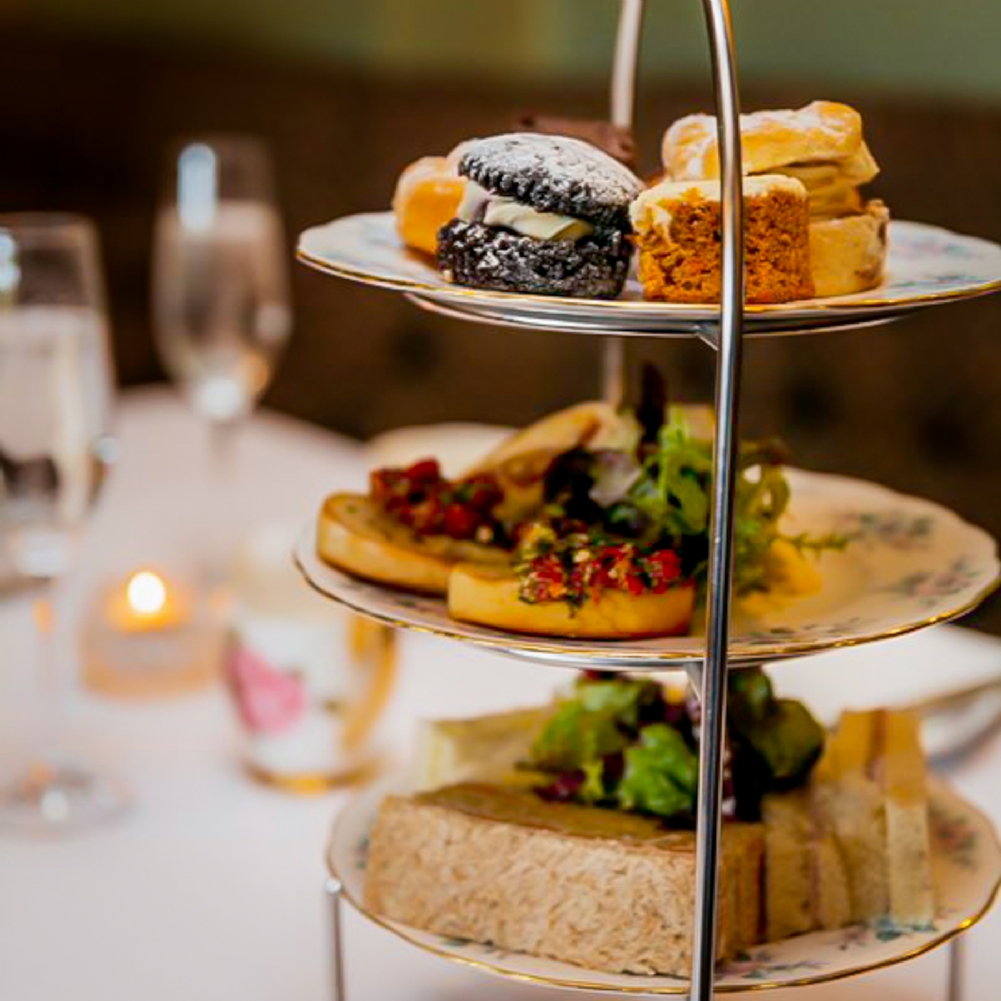 Activity Superstore Cream Afternoon Tea With Bubbly For Two