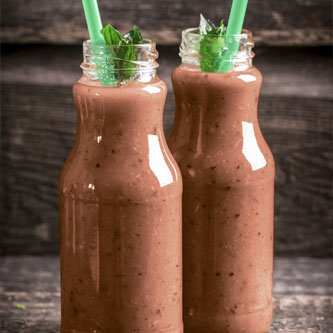 Fruit 'n' Nut Smoothie